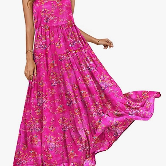 Dresses & Skirts - Floral Maxi Dress NWT
